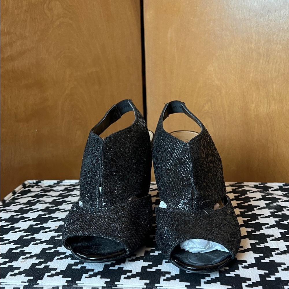 Bandolino Black Sparkle Open-Toe Heels - Picture 4 of 5